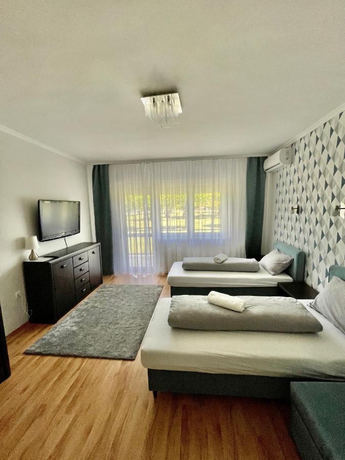 Thermal Next I Weninger Apartman Kiskunhalas Exterior photo