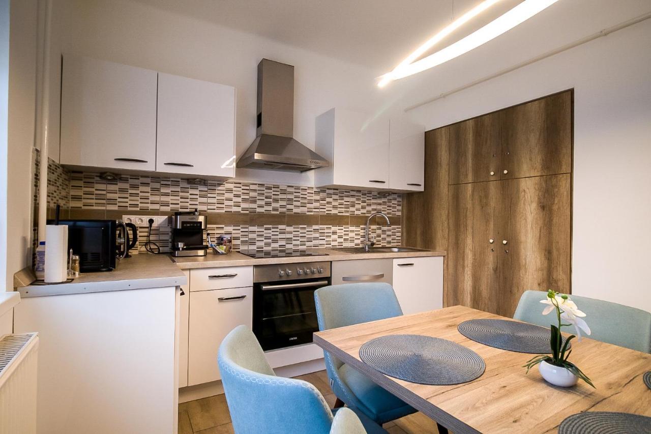 Thermal Next I Weninger Apartman Kiskunhalas Exterior photo